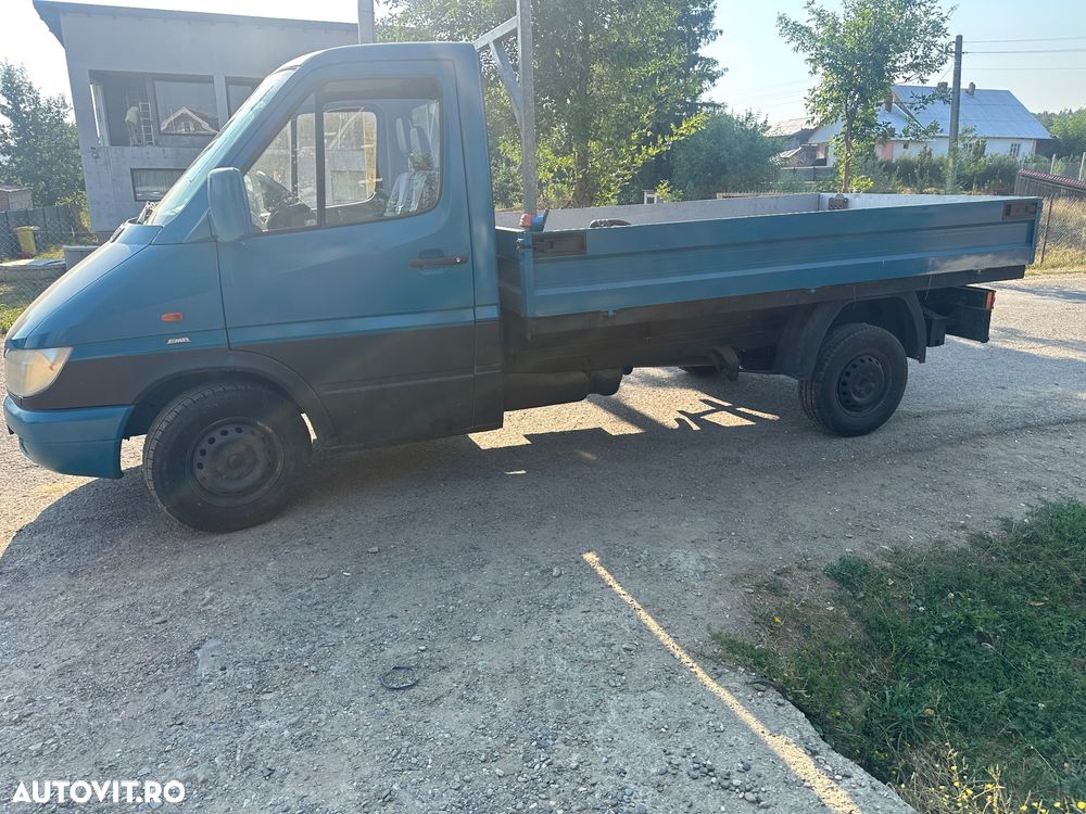 Mercedes-Benz Sprinter - 7