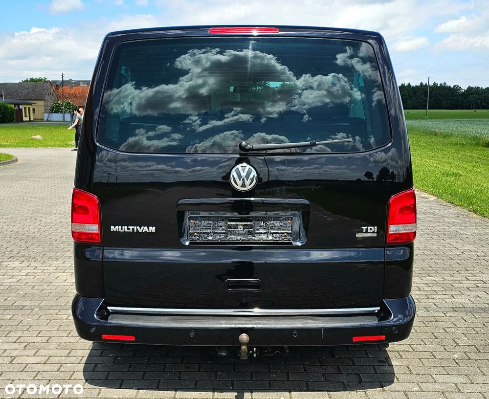 Volkswagen Multivan - 4