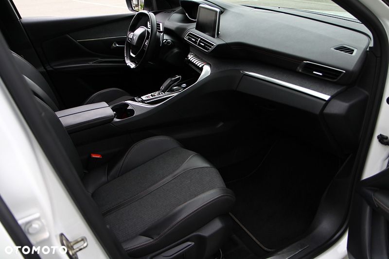 Peugeot 3008 - 8