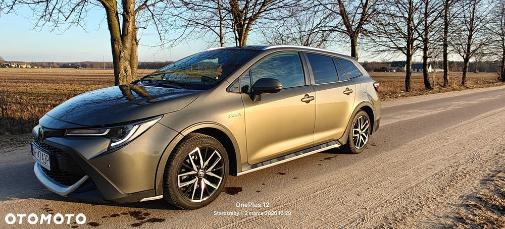 Toyota Corolla 1.8 Hybrid Trek - 1