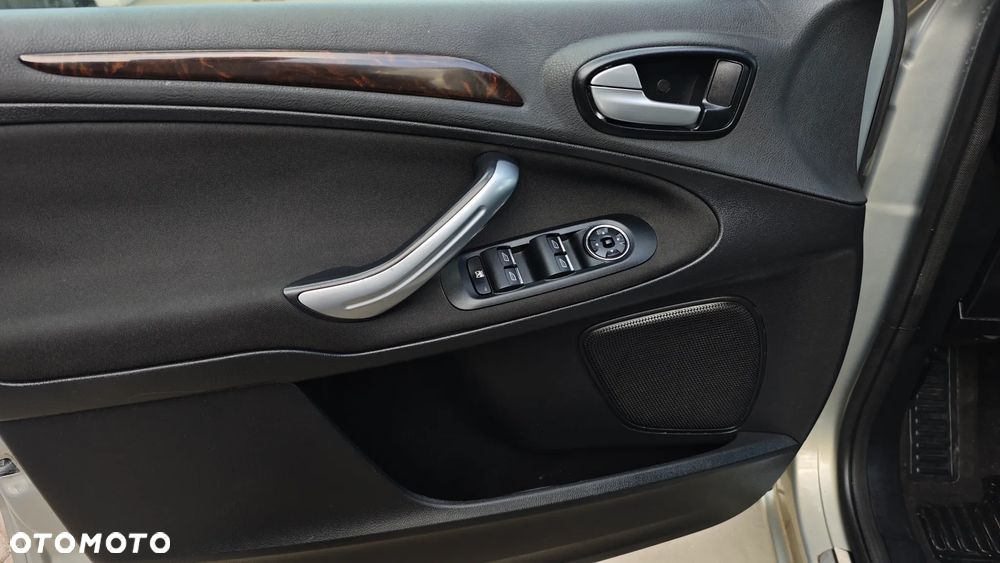 Ford Galaxy 2.0 Ghia - 9