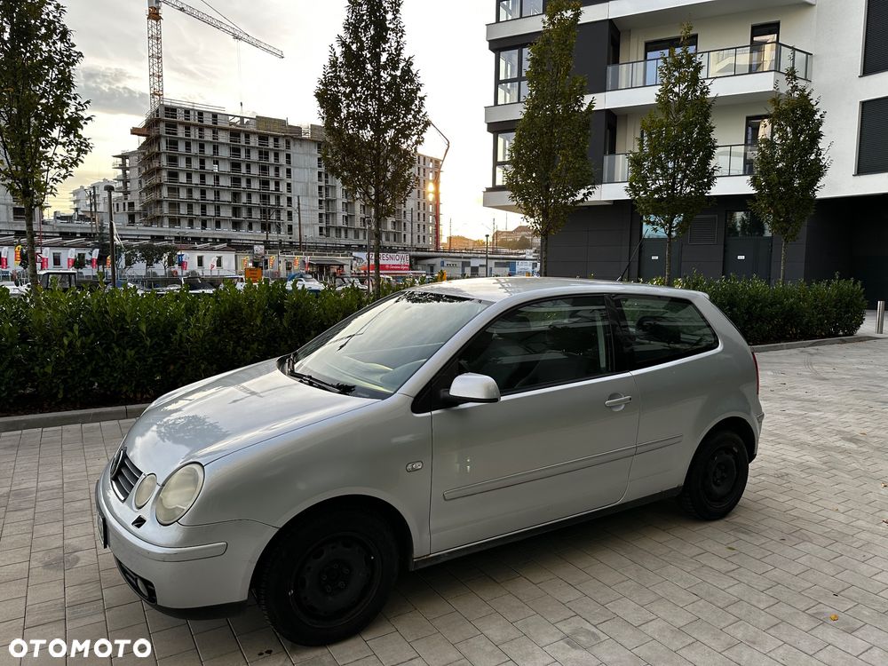 Volkswagen Polo 1.4 FSI - 9