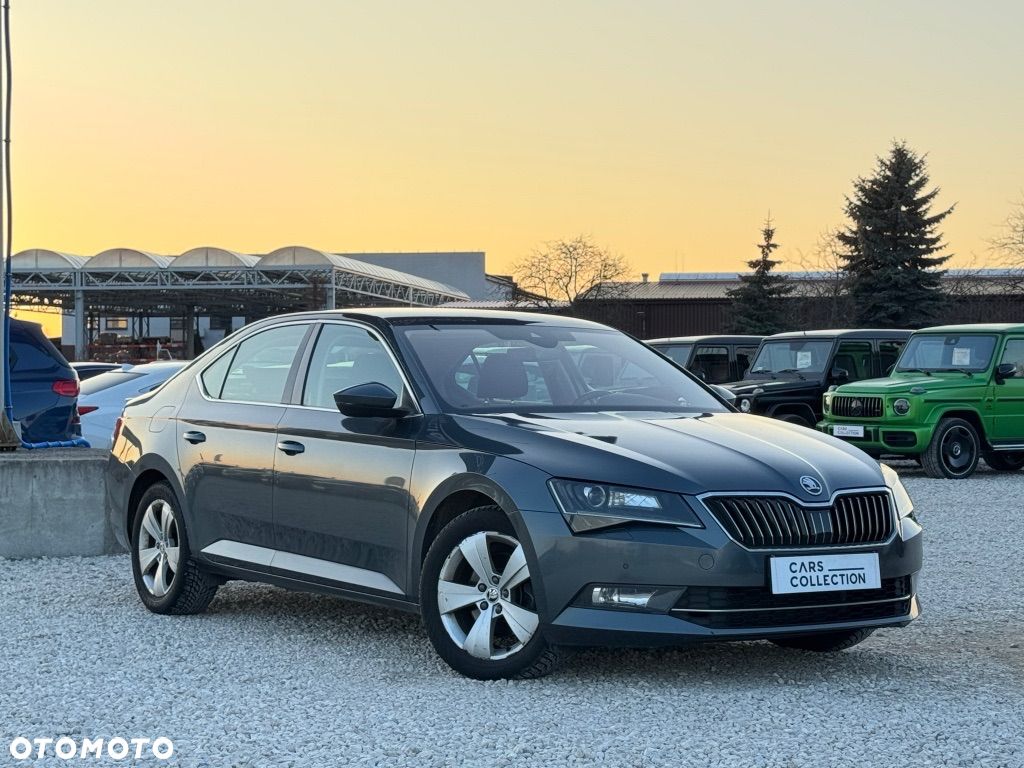 Skoda Superb 2.0 TDI Style DSG - 1