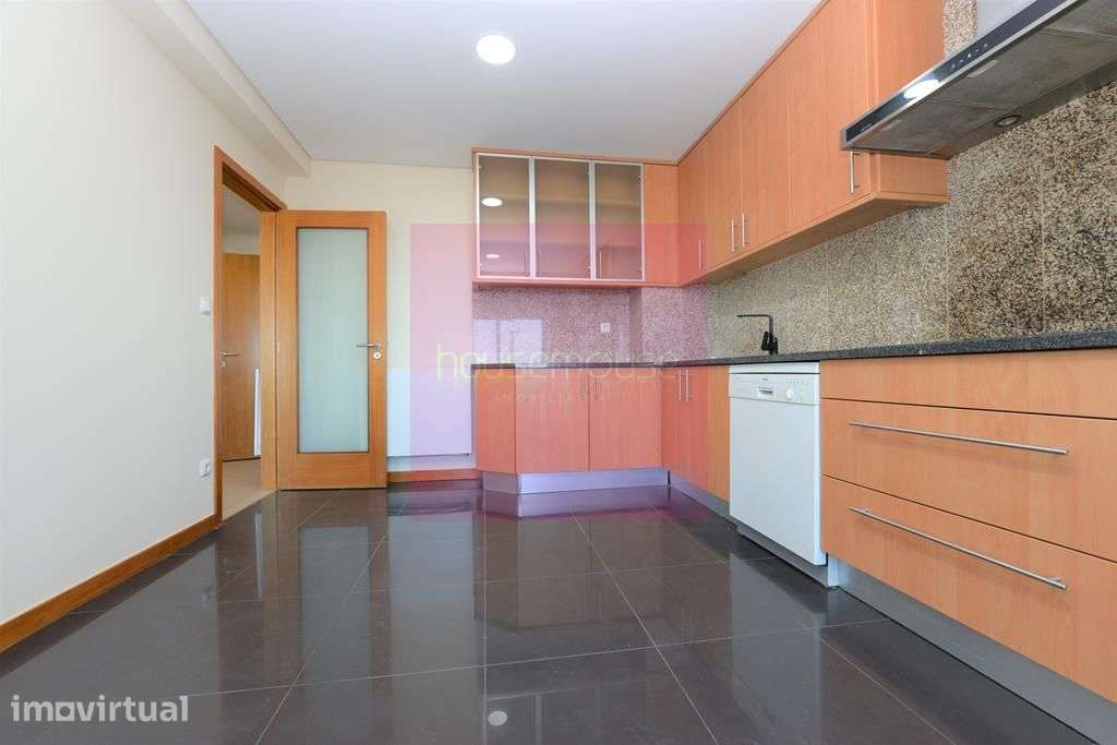Apartamento T 3 c/ Eletrodomésticos - Grande imagem: 3/17
