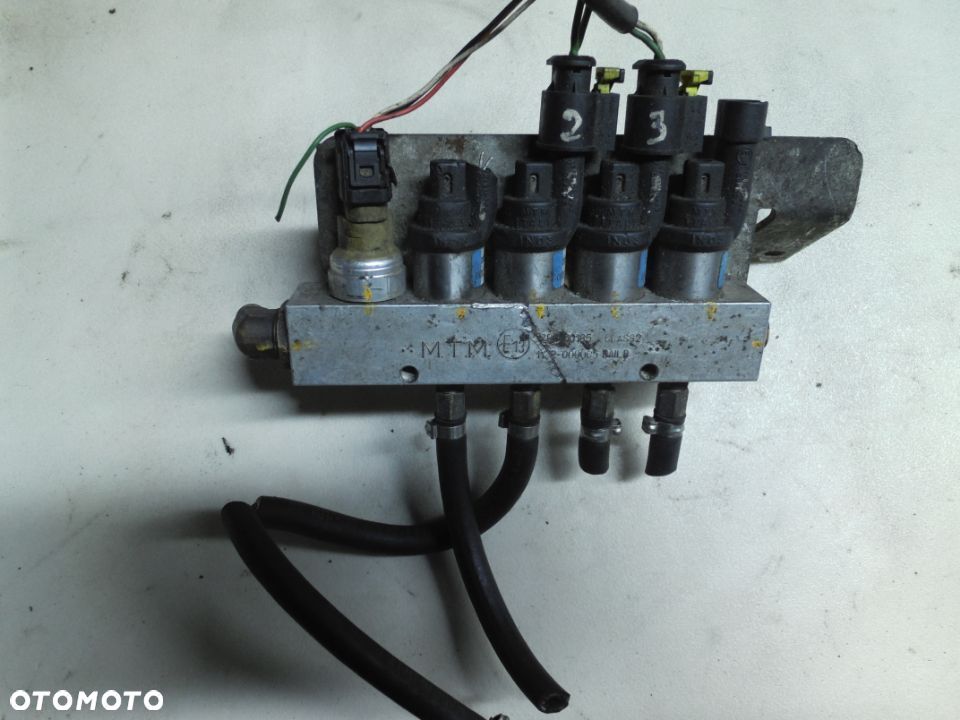 LISTWA WTRYSK NIEBIESKI BRC SEQUENT KOMPLETNA LISTWA - 1