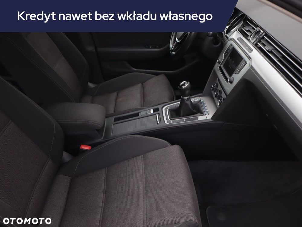 Volkswagen Passat Variant - 11