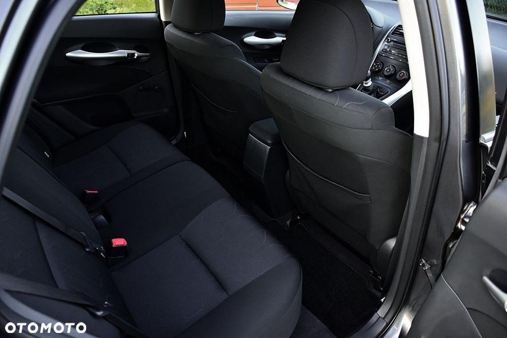 Toyota Auris 1.6 Life+ - 35