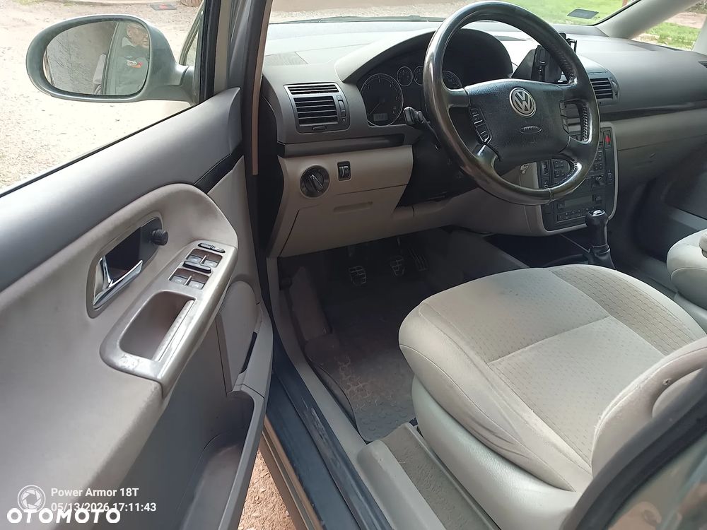 Volkswagen Sharan - 11