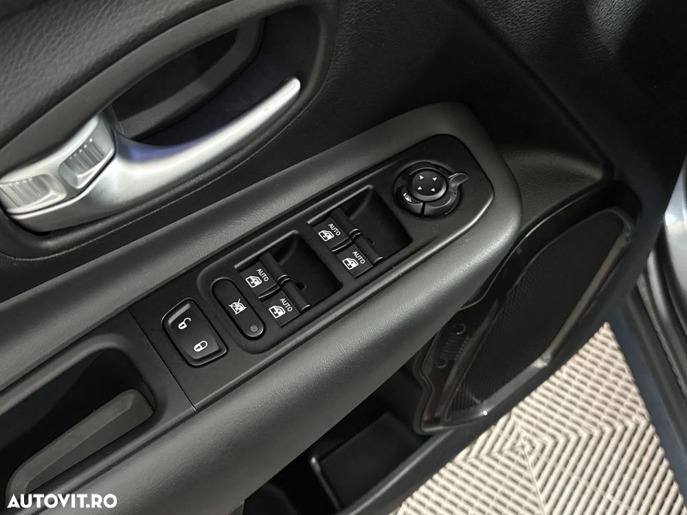 Jeep Renegade 1.3T 4xe AT6 PHEV Limited - 15