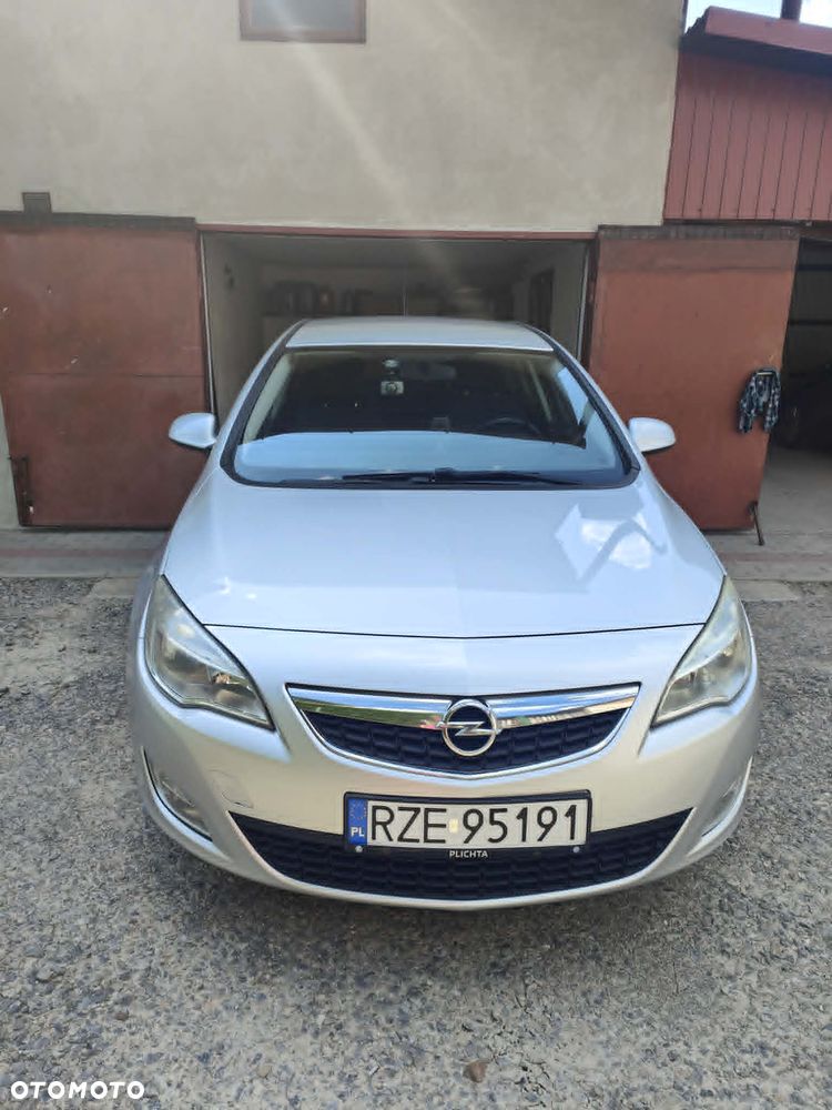 Opel Astra - 16