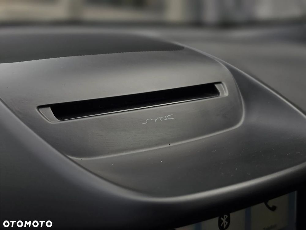 Ford Kuga - 24