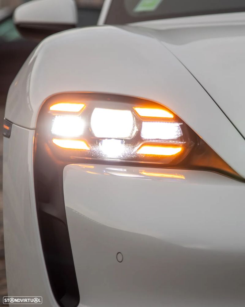 Porsche Taycan 4S Bateria Performance Plus - 24