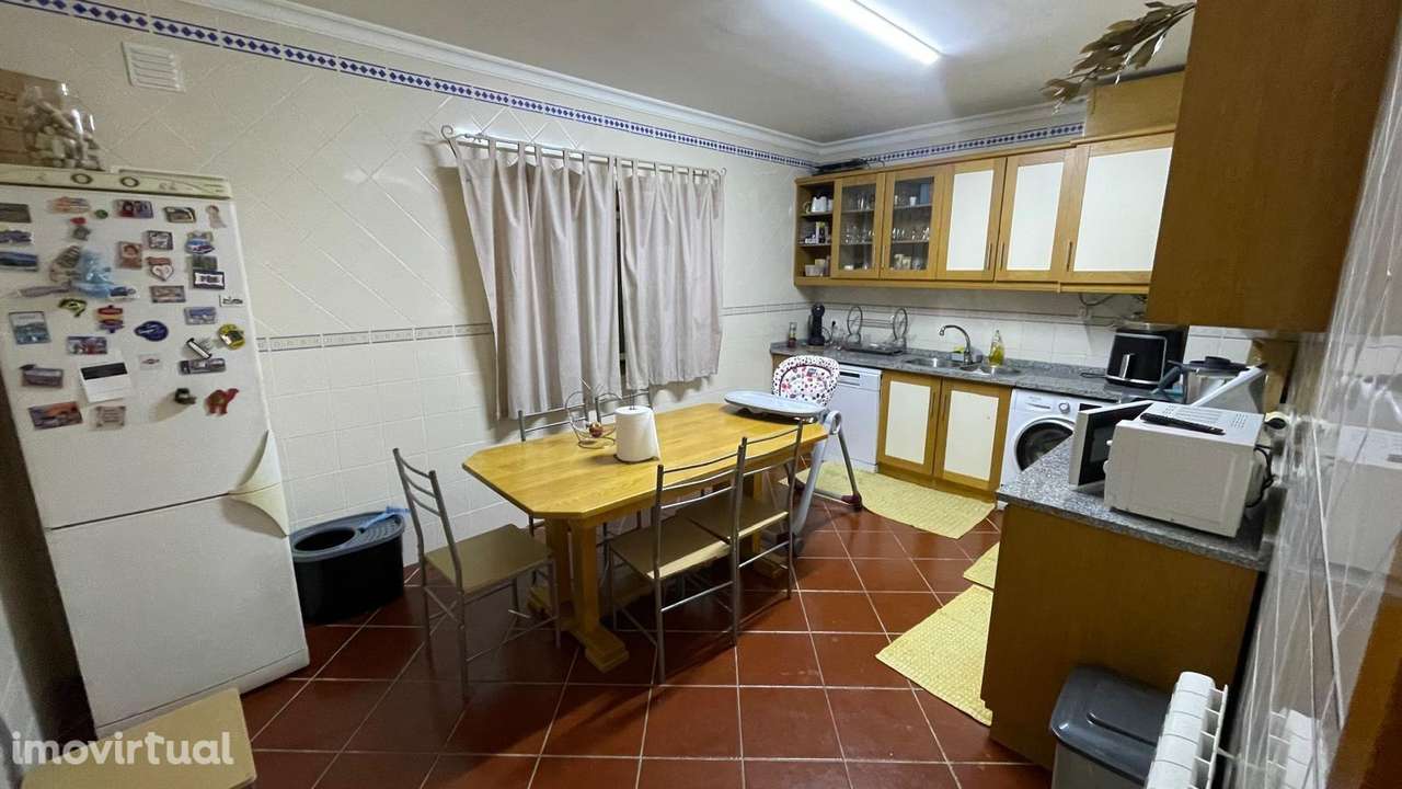 Apartamento t4 na rua Montes Herminios Covilhã - Grande imagem: 3/19