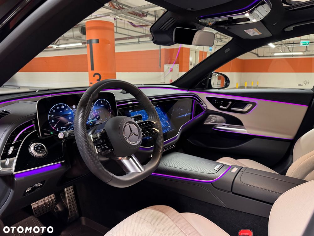 Mercedes-Benz Klasa E 220 d mHEV 4-Matic AMG 9G-Tronic - 11