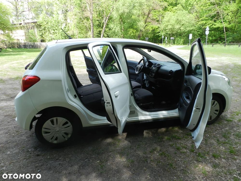 Mitsubishi Space Star - 10