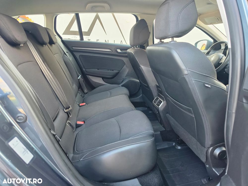 Renault Megane BLUE dCi Limited - 12