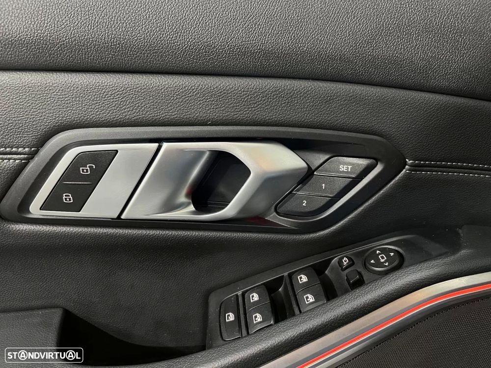 BMW 330 e Pack M Auto - 31