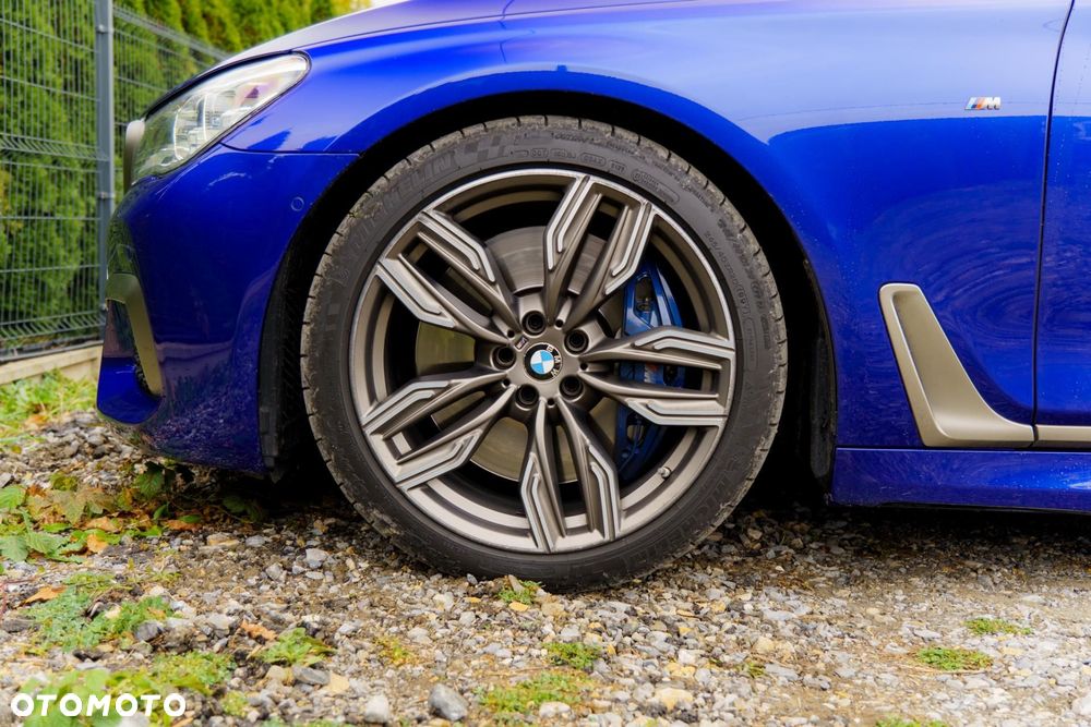 BMW Seria 7 - 39