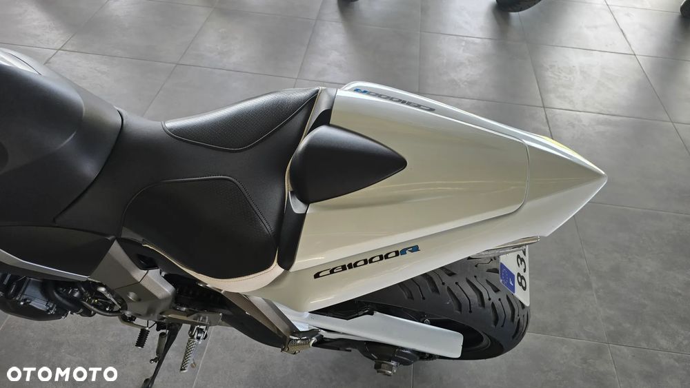 Honda CB - 10
