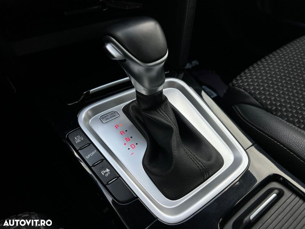 Kia XCeed - 14