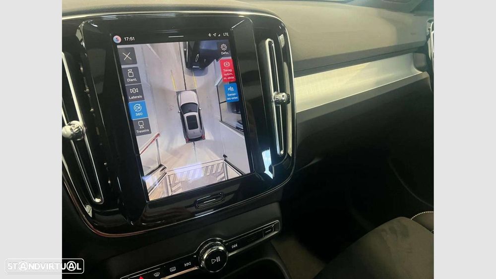 Volvo XC 40 2.0 B3 Plus Dark - 20