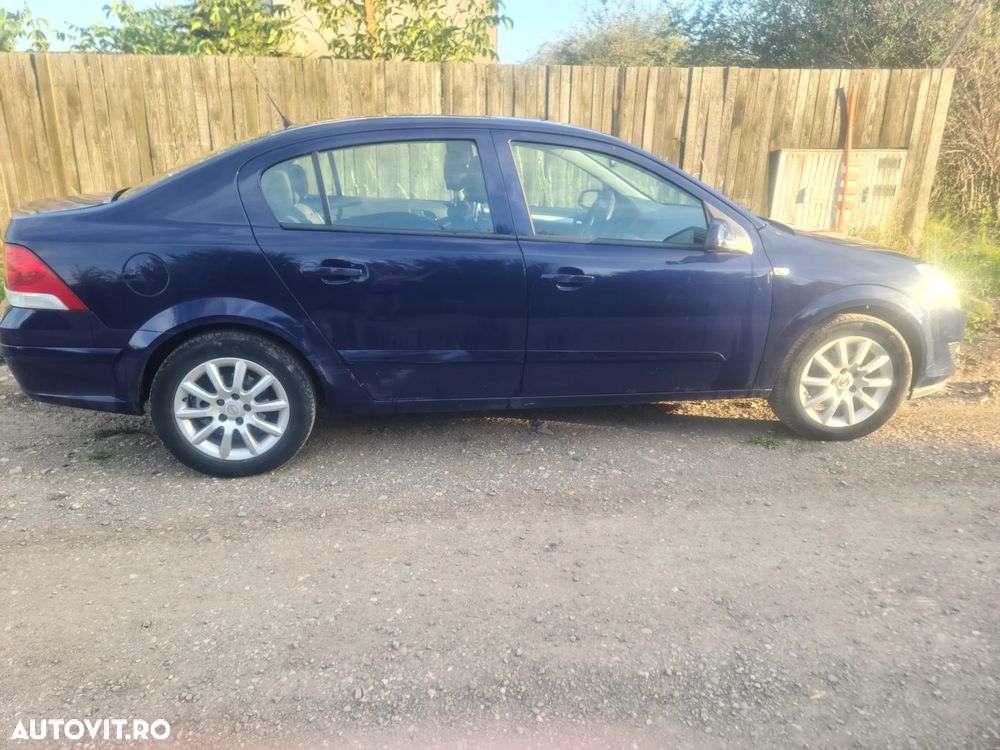 Opel Astra 1.6 Enjoy - 2