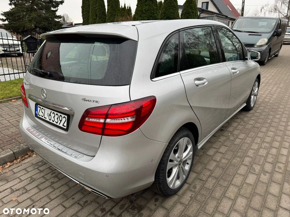 Mercedes-Benz Klasa B 250 4Matic 7G-DCT UrbanStyle Edition - 22