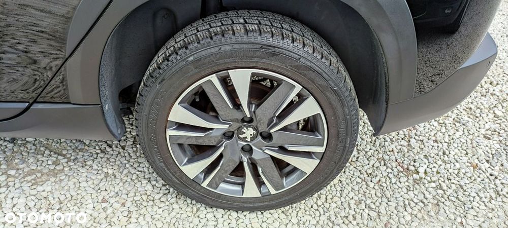 Peugeot 2008 - 16