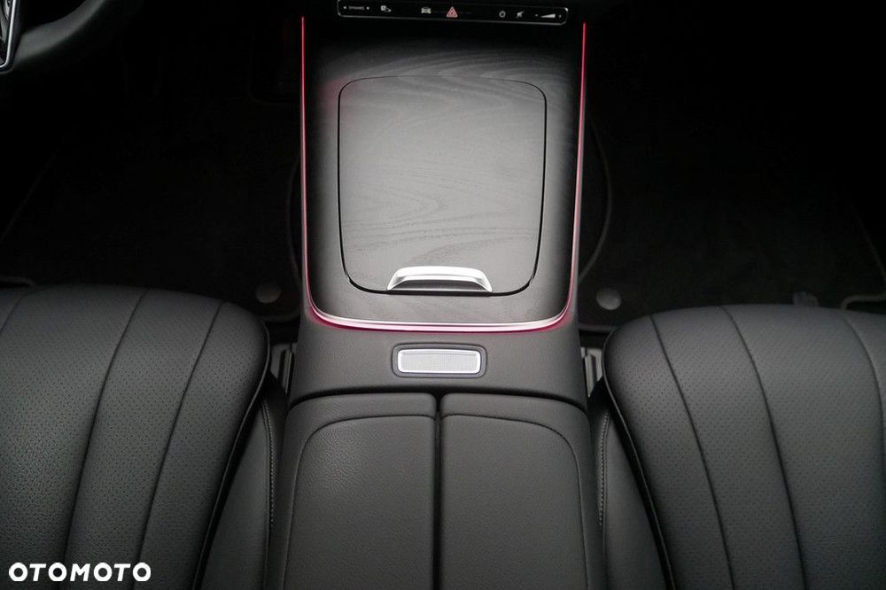 Mercedes-Benz Klasa E - 11