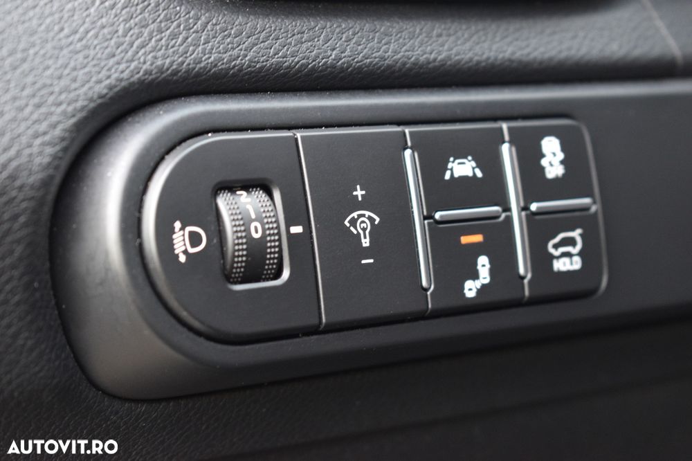Kia XCeed 1.6 CRDi DCT7 PLATINUM EDITION - 16