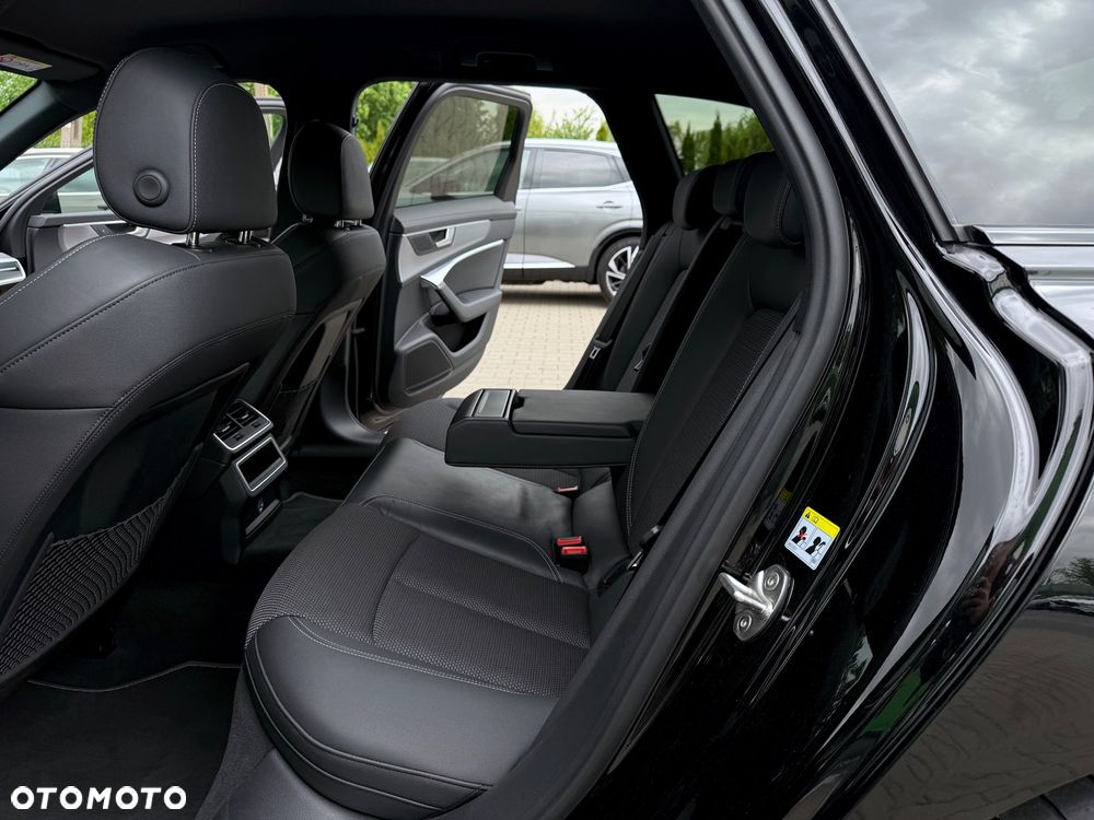 Audi A6 Avant - 32
