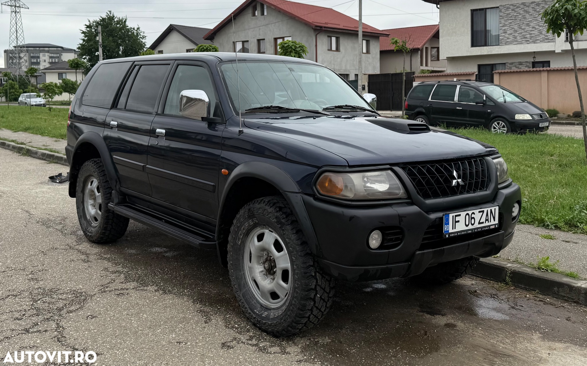 Mitsubishi Pajero Sport 2.5 TD Intense - 3