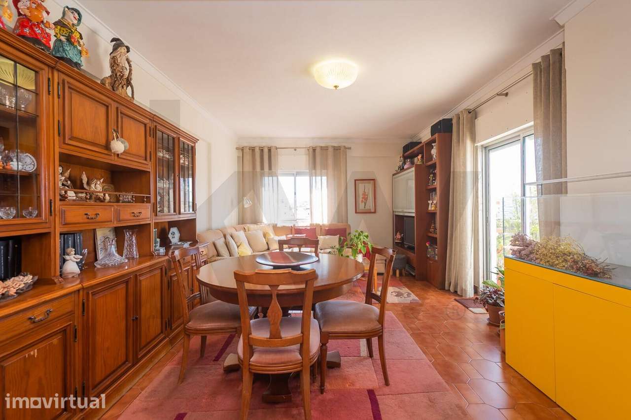 Agualva - Apartamento T3 de 160m2 com Amplo Terraço Único. - Grande imagem: 4/46