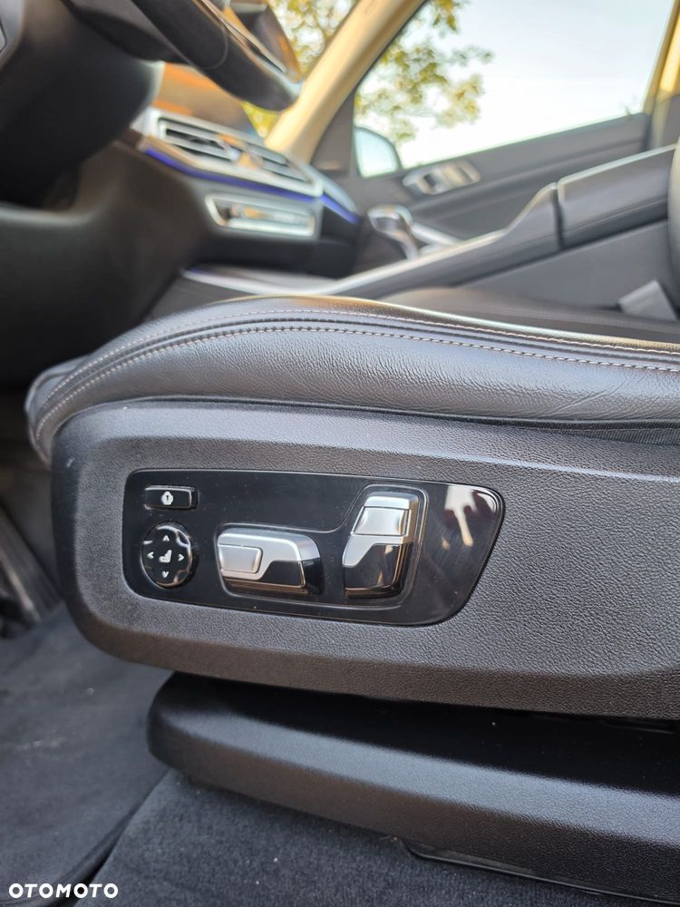 BMW X5 xDrive40i - 24