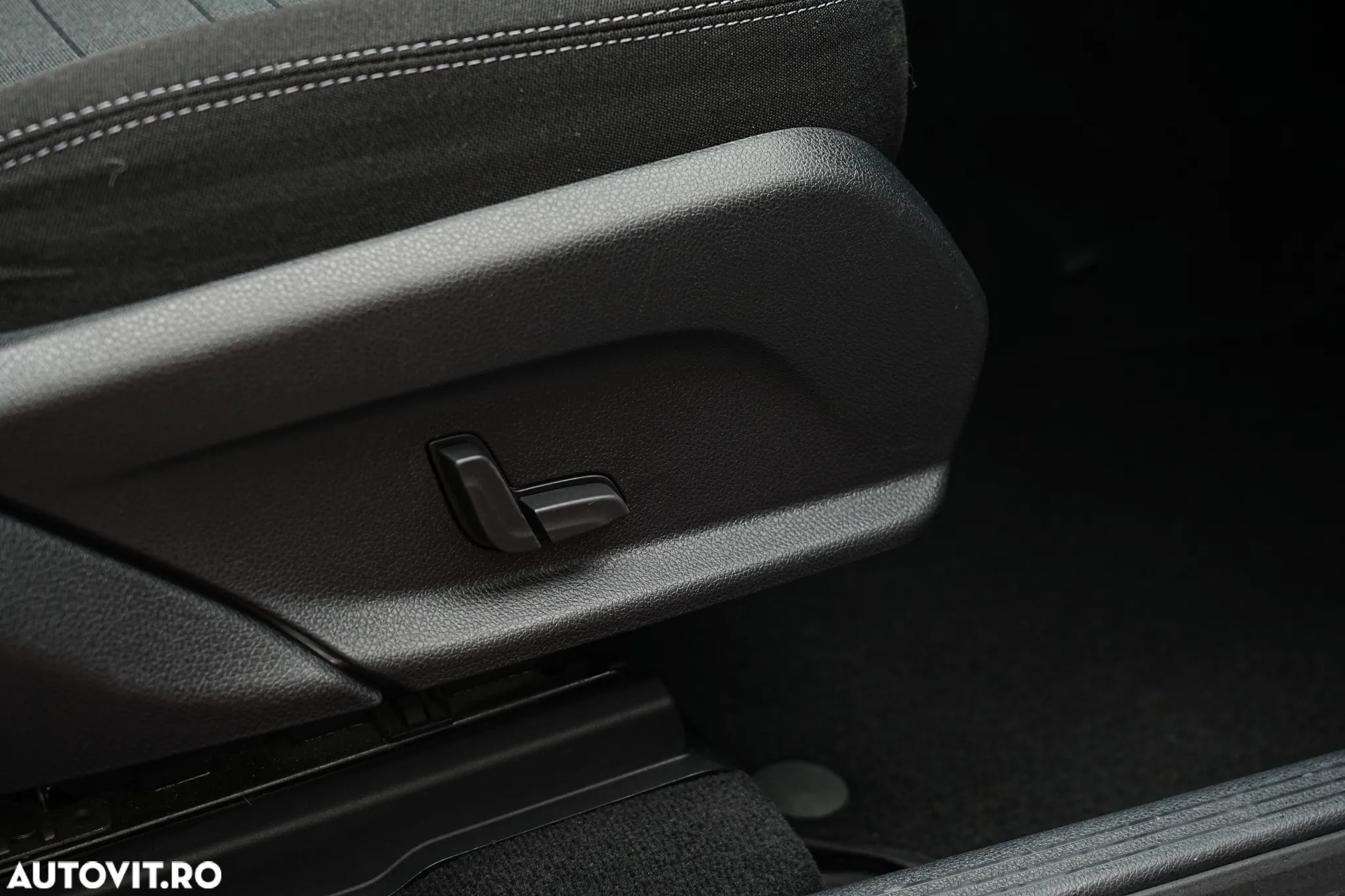 Mercedes-Benz GLC 220 d 4MATIC - 28