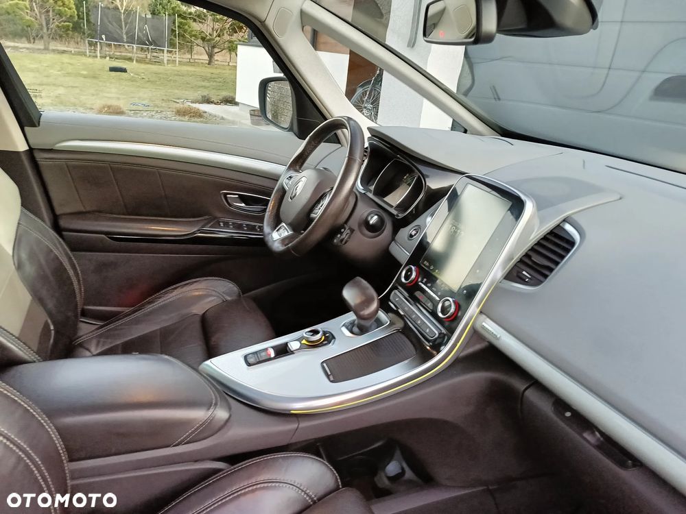 Renault Espace 1.6 dCi Energy SL Techno EDC 7 os - 23