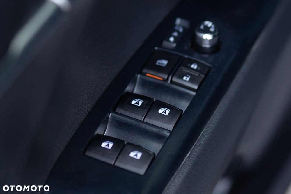 Toyota Camry 2.5 Hybrid Executive CVT - 34