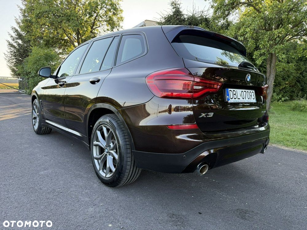 BMW X3 xDrive20i Advantage - 26