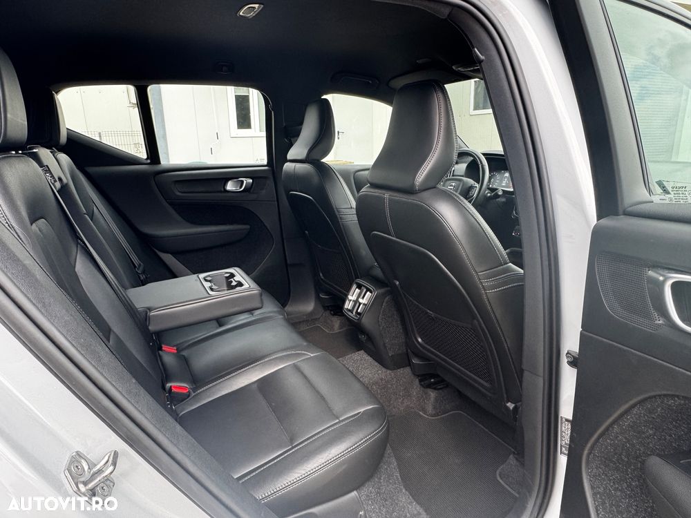 Volvo XC 40 - 3