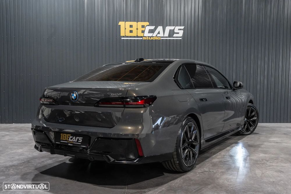 BMW 750 750e xDrive Pack Desportivo M - 50