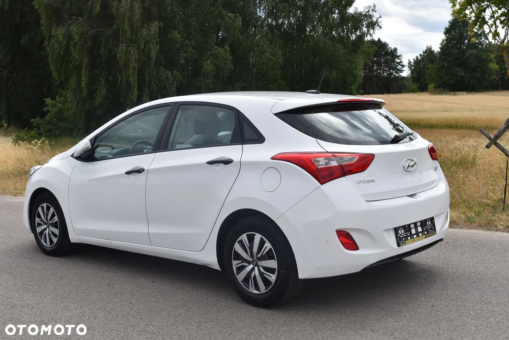 Hyundai i30 1.4 Fifa World Cup Edition - 9