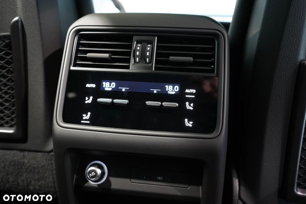 Porsche Cayenne - 28