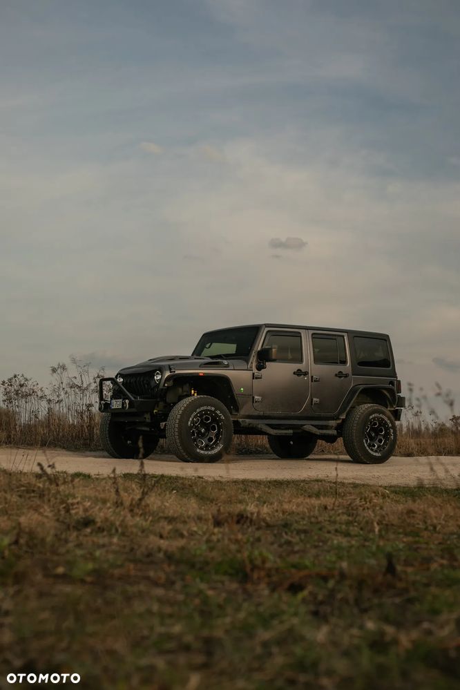 Jeep Wrangler 3.6 Unlim Sahara - 2