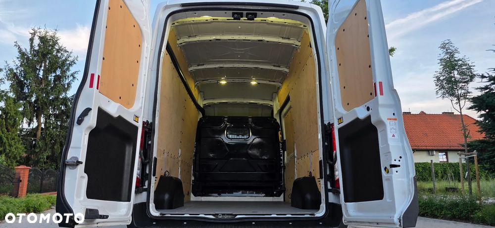 Ford Transit - 23