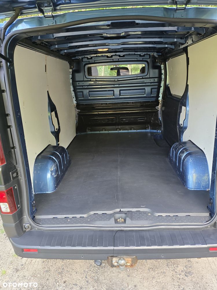 Opel Vivaro - 8