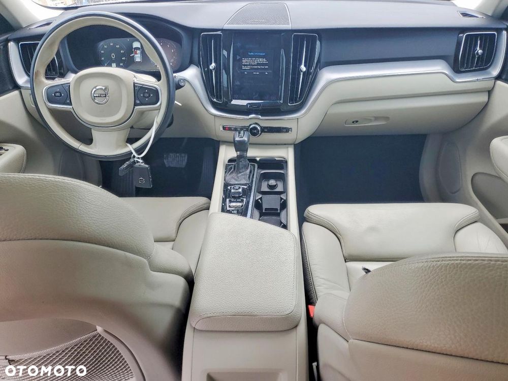 Volvo XC 60 T5 AWD Geartronic Momentum - 7