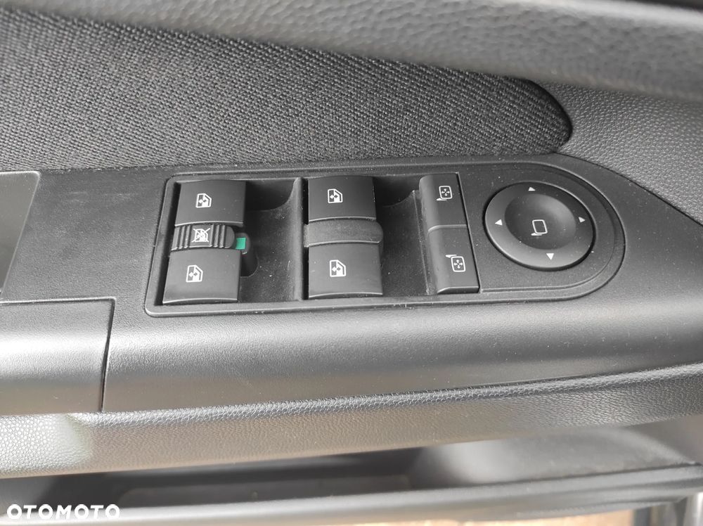 Opel Zafira 1.8 Cosmo - 9