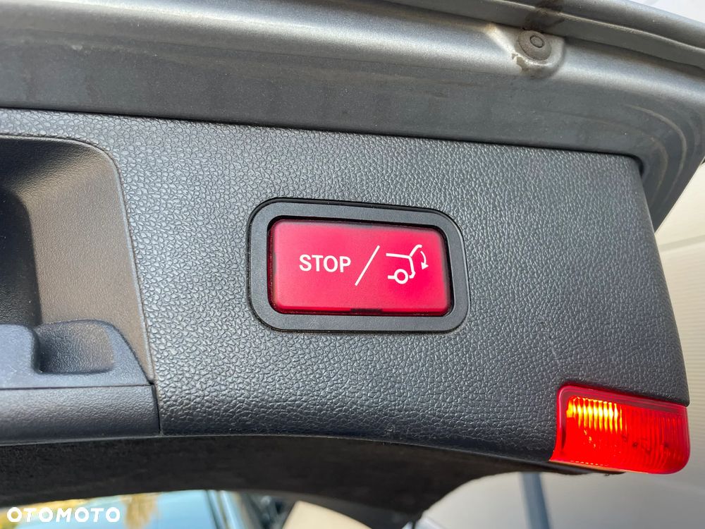 Mercedes-Benz Klasa E ver-350-d-4matic-t-9g--tronic-avantgarde - 9