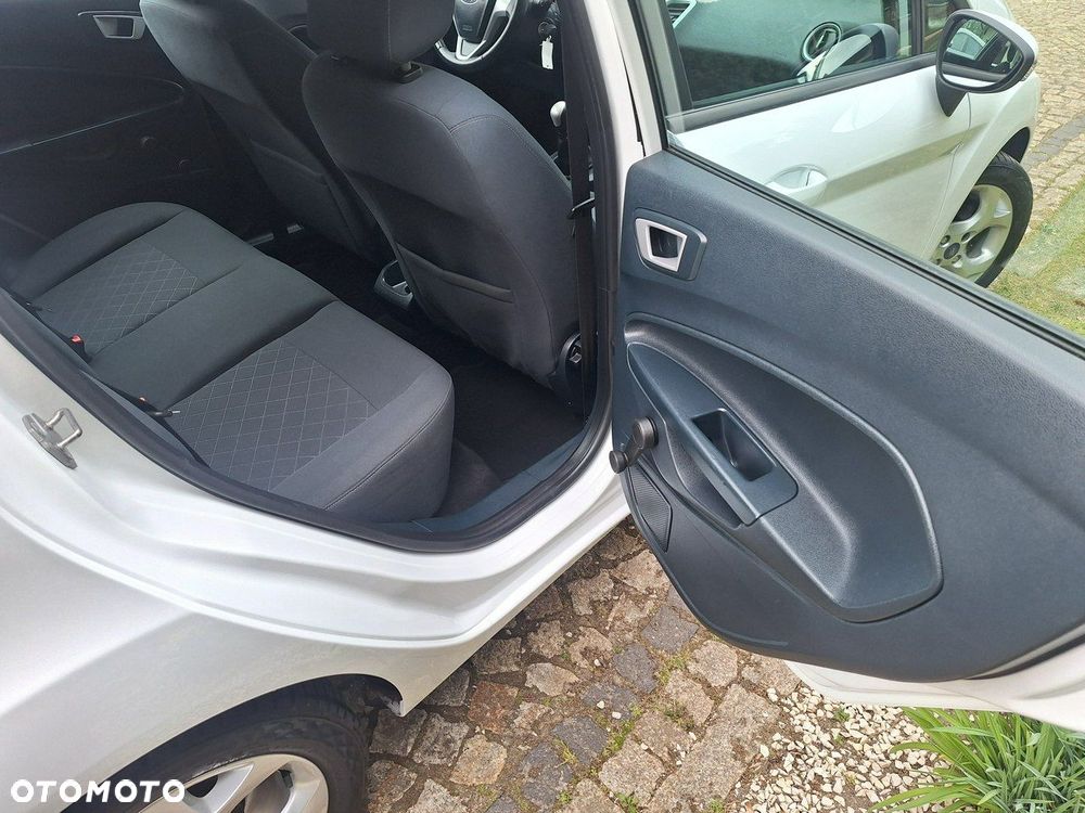 Ford Fiesta - 20