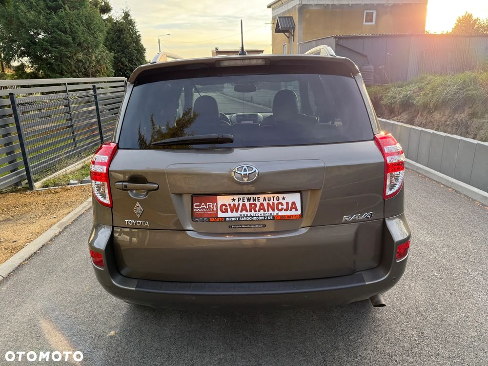 Toyota RAV4 2.0 VVT-i Premium - 14